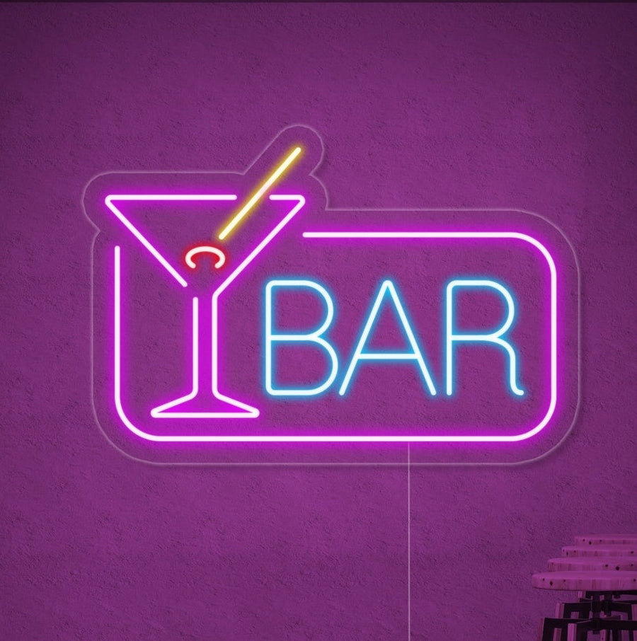 "Cocktail Bar" Neon Sign
